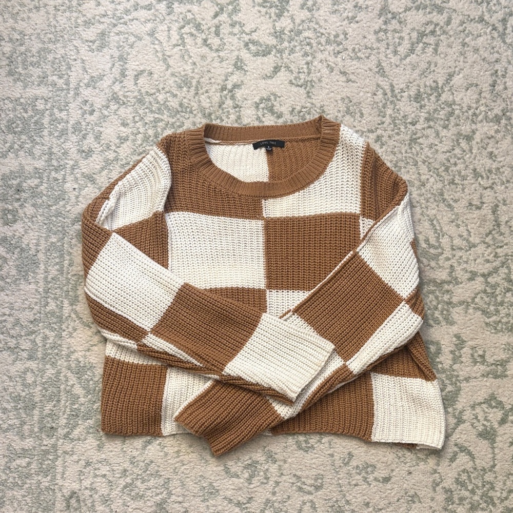 Love Tree Women's Sweater - Brown and Cream Checkered